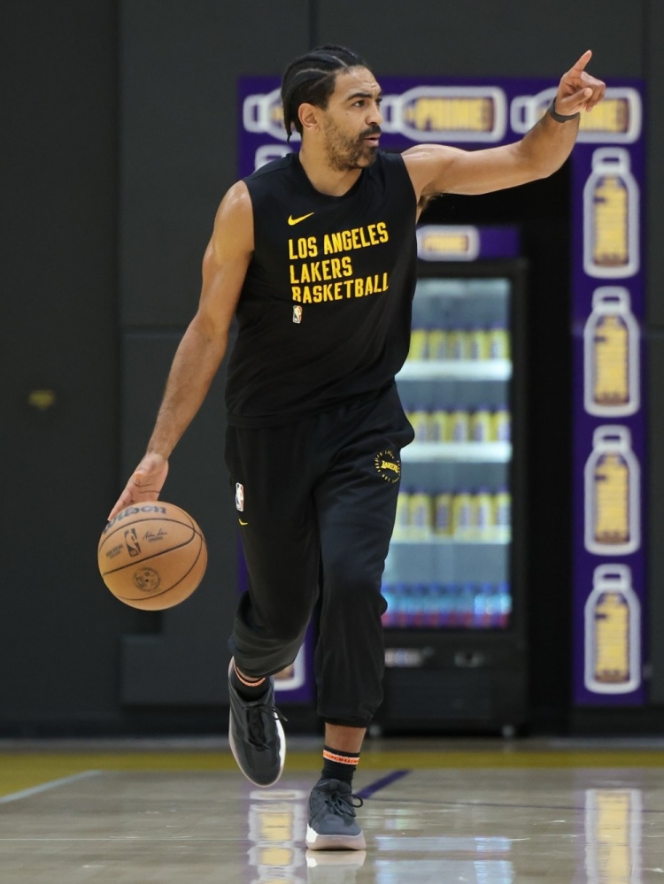 kaiyun-文森特晒训练照 并引用孙子名言：在混乱中也有机会