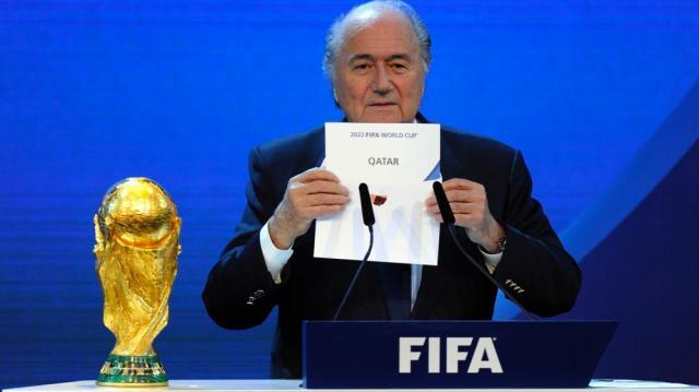 开云体育下载-FIFA前主席布拉特：让卡塔尔举办世界杯是个错误